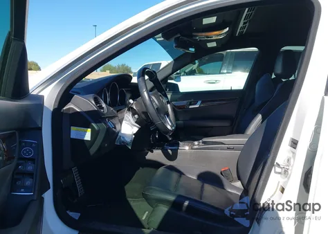 2014 Mercedes-Benz C-Class C 250 Sport from USA, damaged, VIN WDDGF4HB5EA889119